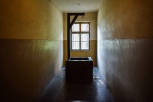 Violent Crimes Lawyer In Thousand Oaks, CA | Simmrin Law Group Violent crimes, including assault and battery, are often punished very harshly in Thousand Oaks, CA.