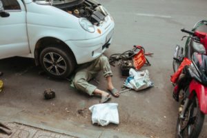 Who Decides Where My Car Gets Repaired After a Car Accident in Los Angeles, CA?