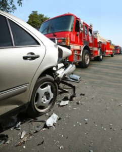 Truck Accident Lawyer in Long Beach | Free Consultations 24/7 silver car after truck wreck