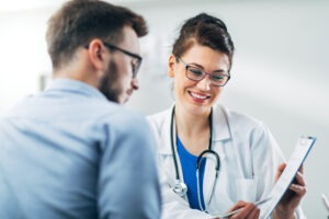 Burn Injury Lawyer in Pasadena | Free Consultations 24/7 nurse working with burn victim
