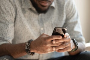 5 Ways Social Media Impacts Your Mental Health